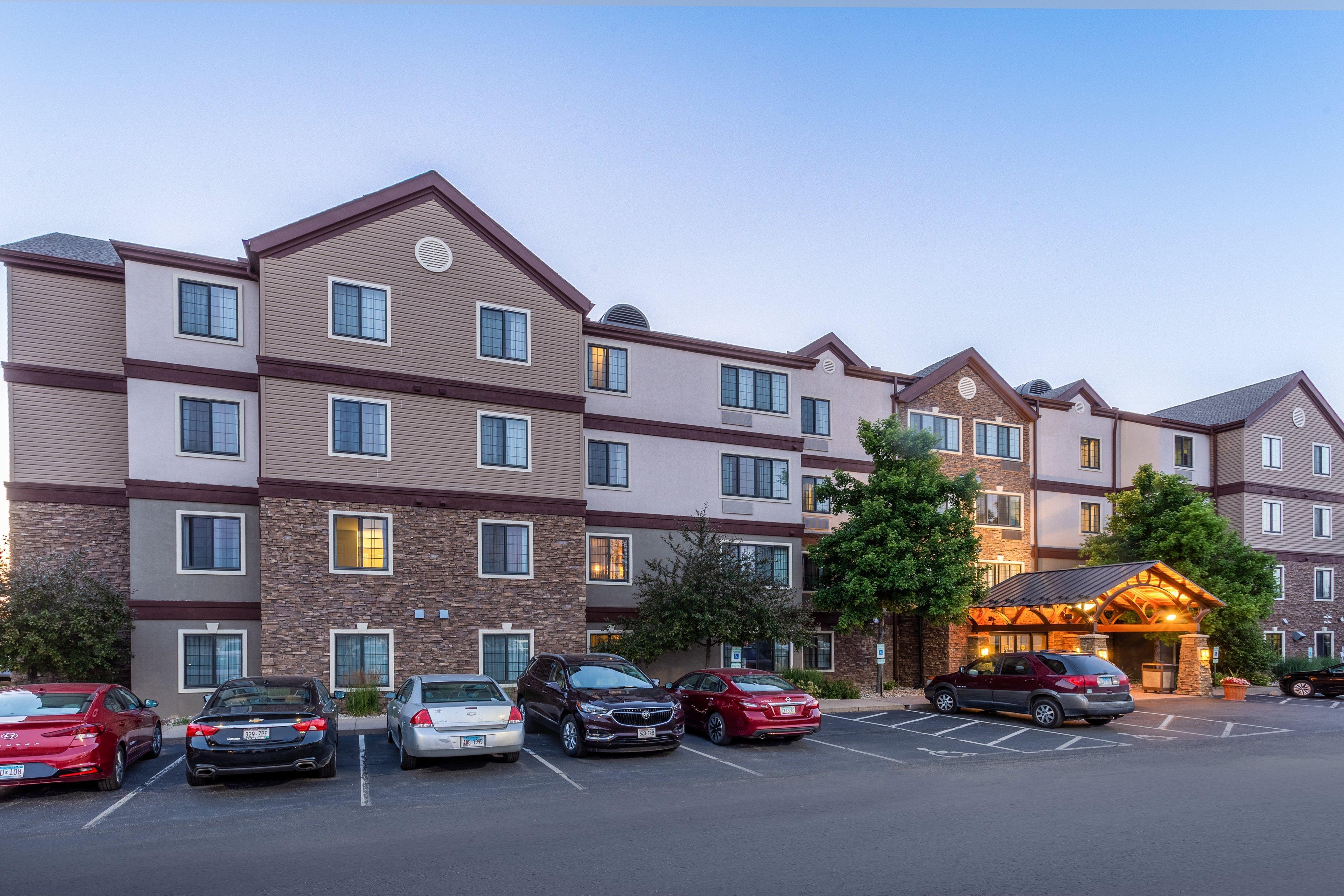Staybridge Suites Davenport By Ihg Bettendorf Exterior photo