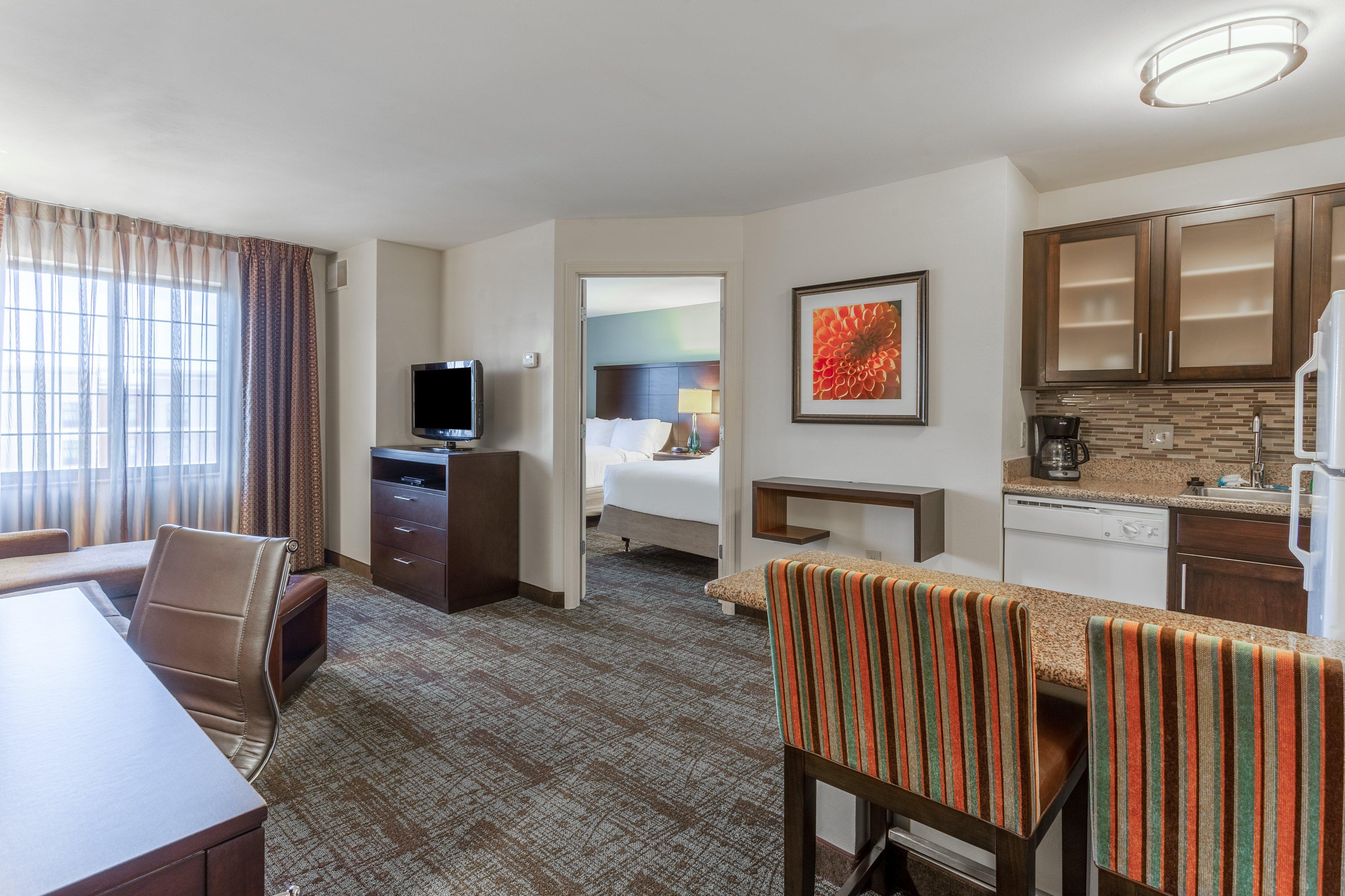 Staybridge Suites Davenport By Ihg Bettendorf Exterior photo