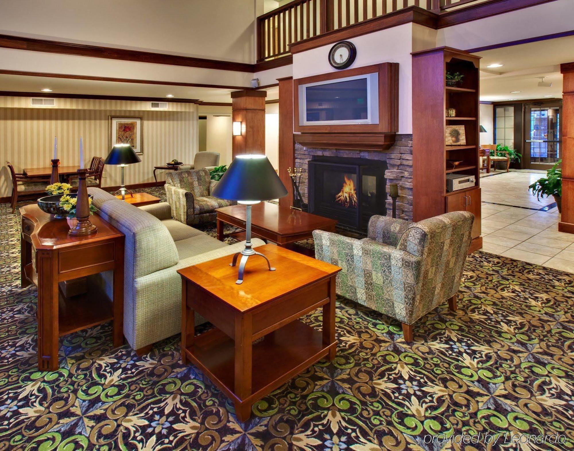 Staybridge Suites Davenport By Ihg Bettendorf Interior photo